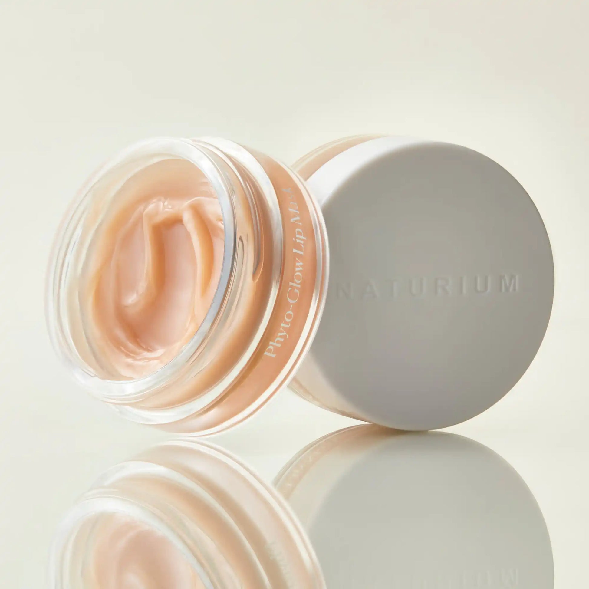 phyto-glow-lip-mask-d1 phyto-lipmask_0607-crop.webp