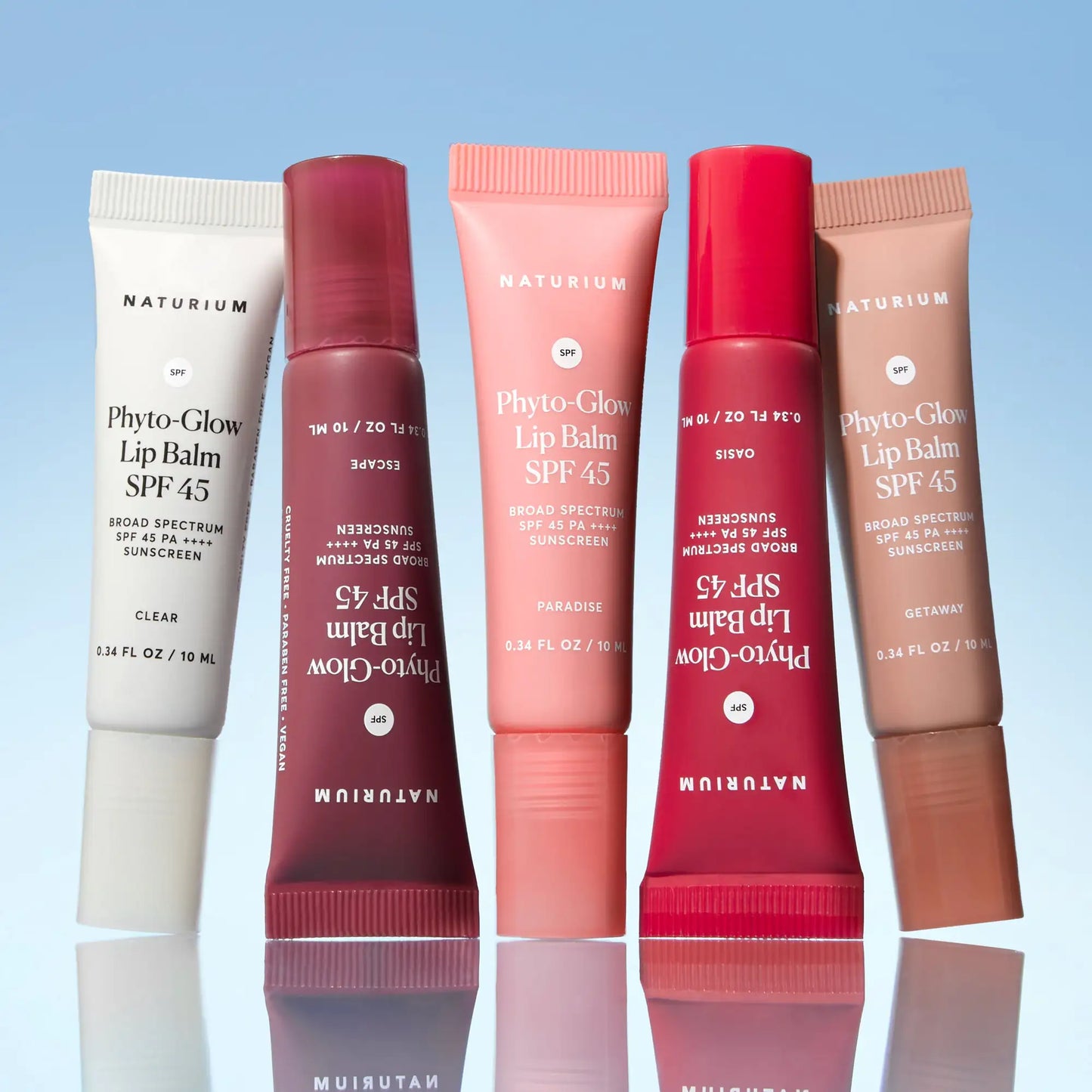 phyto-glow-lip-balm-spf-45-getaway-y0 phytoglowSPF_6428-crop_cde1553e-6f3e-4726-9686-a6dd715ed7c9.webp
